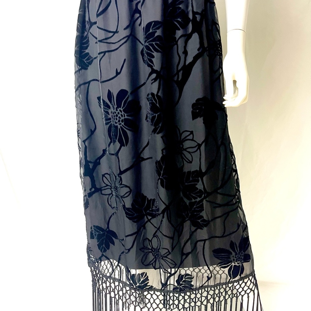Elegant Black Floral Fringe Dress